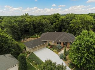 17857 Lanesboro Ct, Lakeville, MN 55044