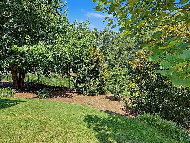 1196 Wylie St SE — Photo 28