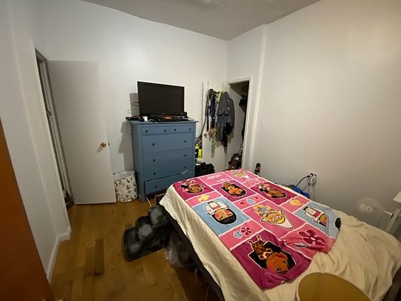 2nd image of 24-09 31st St #2F