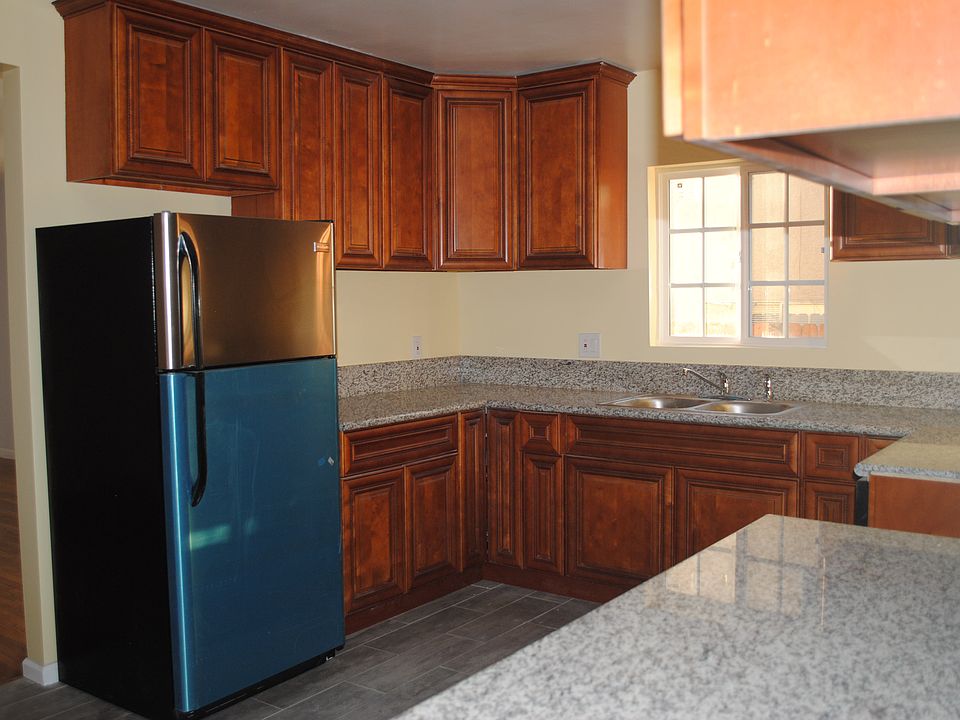 1st image of 24892 Newhall Ave