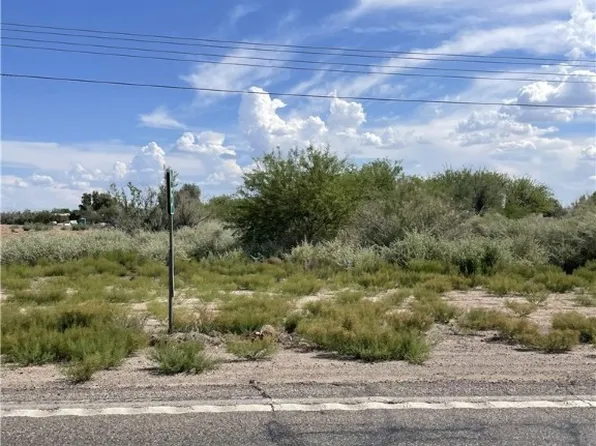 2965 E Courtwright Rd, Mohave Valley, AZ 86440