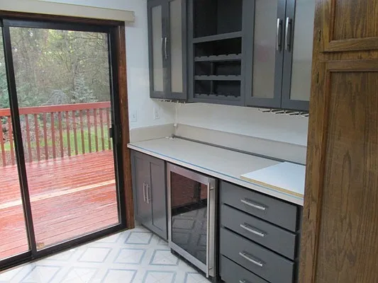 Large one level home with secluded backyard! — Photo 4