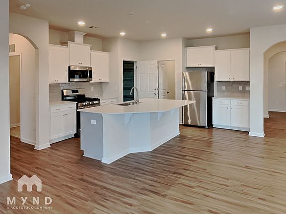 4th image of 118 Rooster Tail Ln