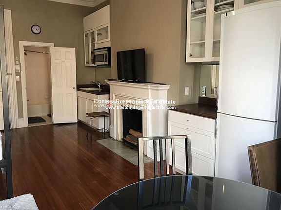 323 Beacon #4 Boston - Back Bay Unit Photo 1
