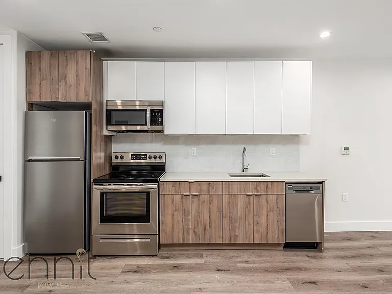 125 Kings Hwy #1C — Photo 5