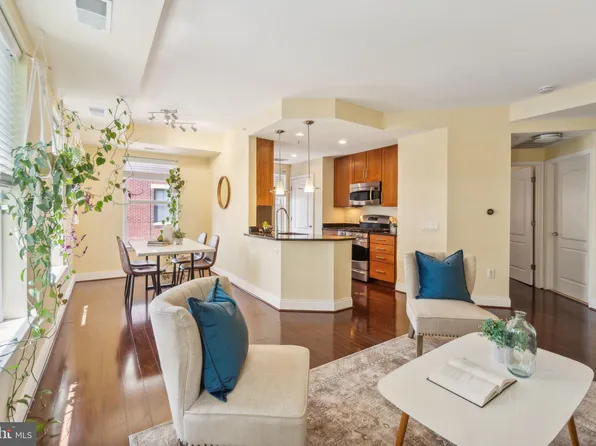 1111 Oronoco St Unit 335, Alexandria, VA 22314