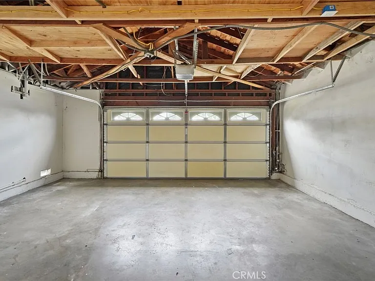 11803 Gerald Ave — Photo 24
