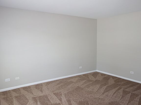 3rd image of 3S253 Blackthorn Ln