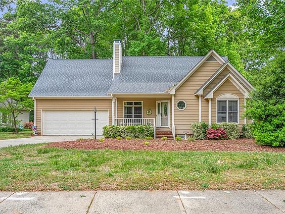 2nd image of 1144 Newberry Dr