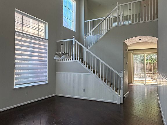 2nd image of 1336 Tiffany Dr