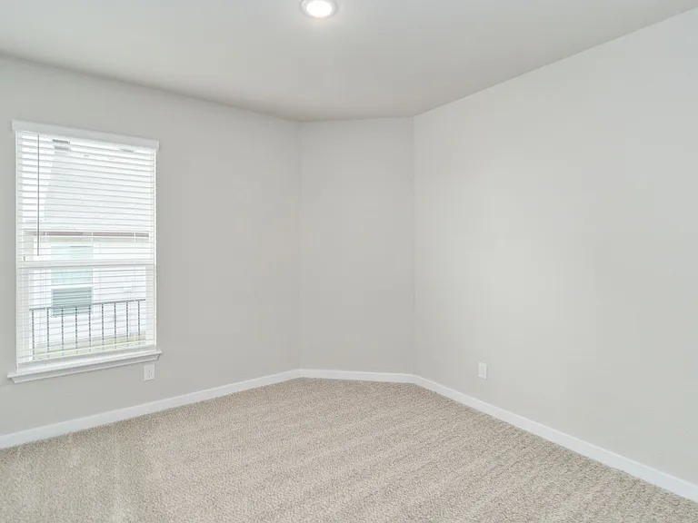 830 Staglin St #B — Photo 24