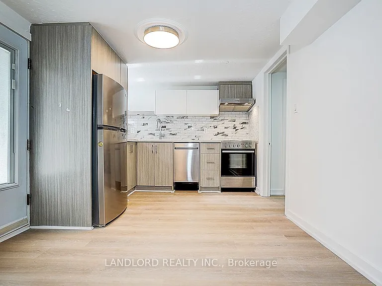 56 Bicknell Ave #LOWER — Photo 13
