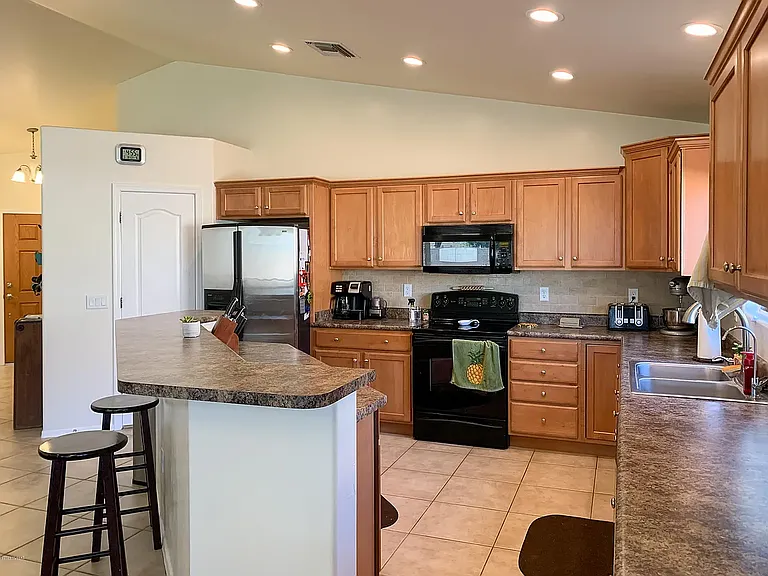 11311 W Cotton Bale Ln — Photo 9