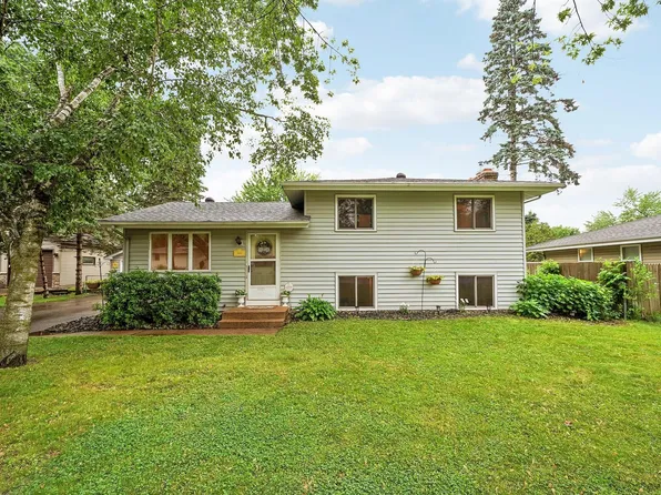 3431 Emerald Dr, White Bear Lake, MN 55110