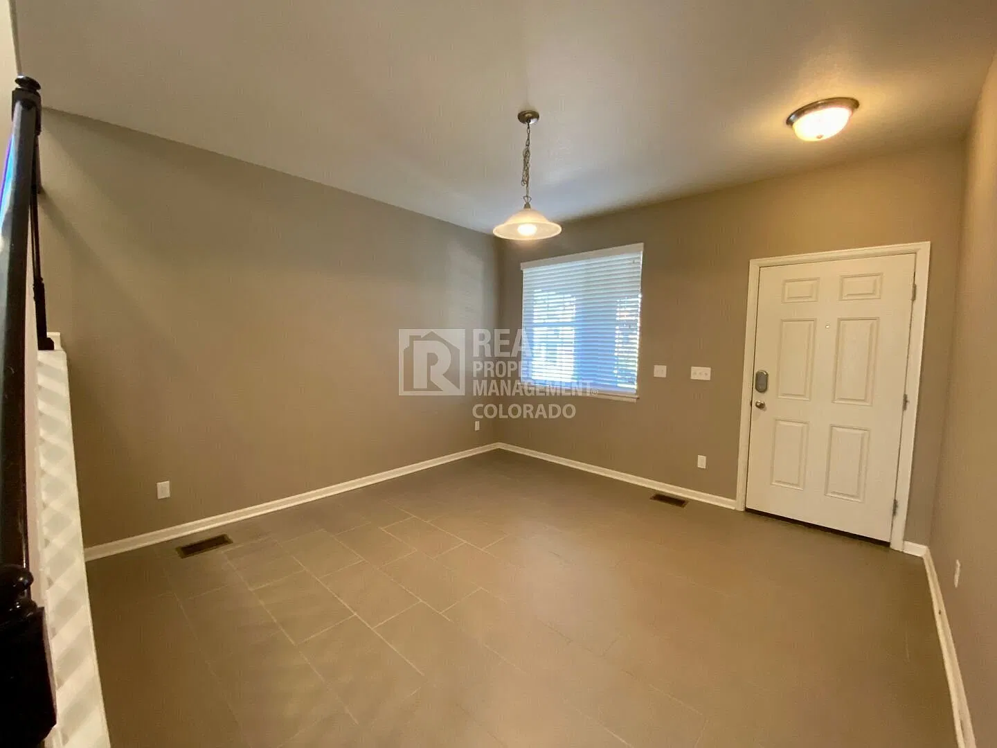 4 bed, 3.5 bath, 3180 sqft, $3,200 — Photo 2