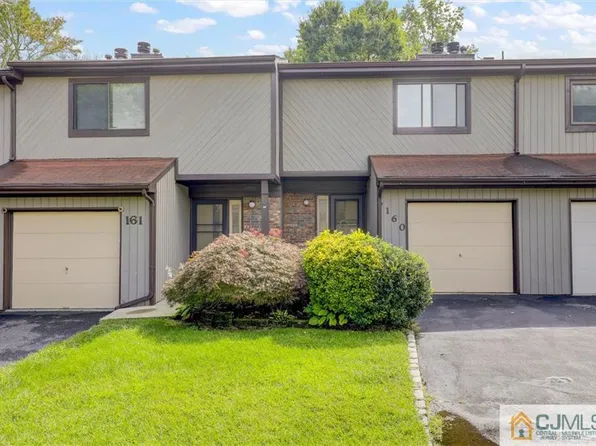160 Penn Ct #129, Matawan, NJ 07747