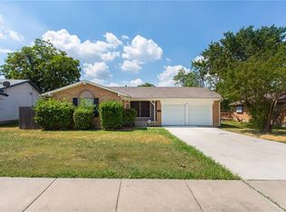 227 Clary Dr, Mesquite, TX 75149