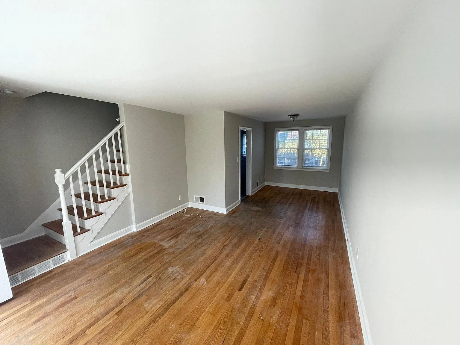 534 E Nelson Ave — Photo 2