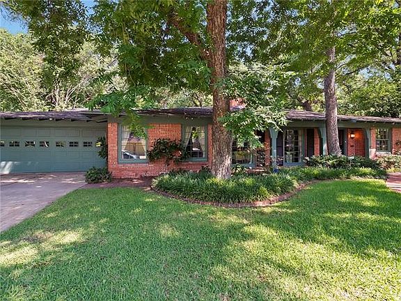 2nd image of 2908 Owenwood Dr