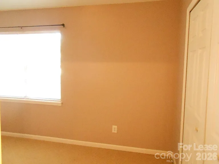 10260 Reindeer Way Ln — Photo 12