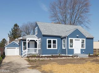 3028 Coolidge Ave, Mount Pleasant, WI 53403