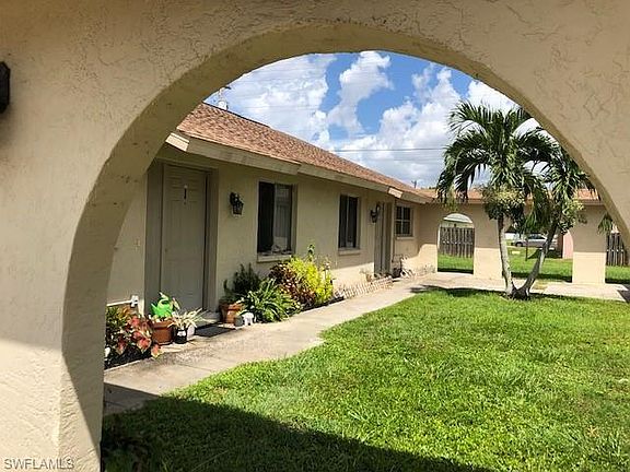 3rd image of 3747 SW Santa Barbara Pl APT 3