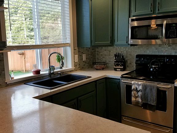 5th image of 14003 220th Street Ct E