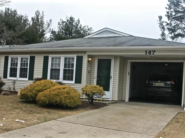 147 Lions Head Blvd S, Brick, NJ 08723
