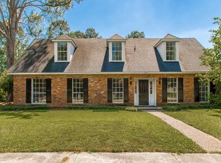 11050 Major Oak Dr, Baton Rouge, LA 70815