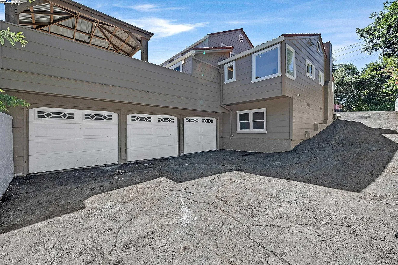 4055 Sequoyah Rd photo 1