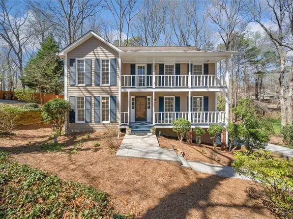 1522 Wood Valley Dr, Marietta, GA 30066