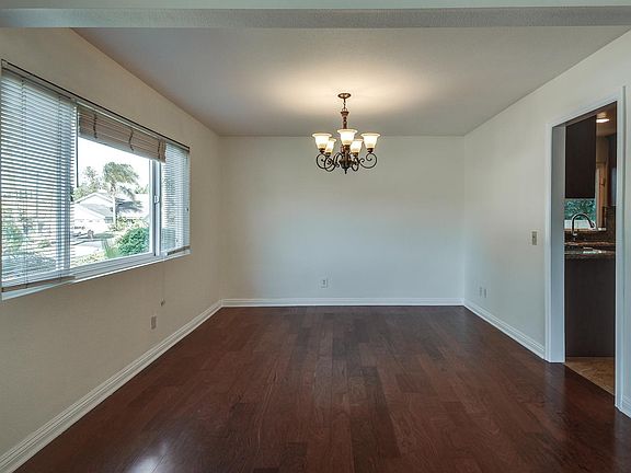 5th image of 23112 Berdon Street
