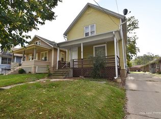 424 S Broadway Ave, Aurora, IL 60505