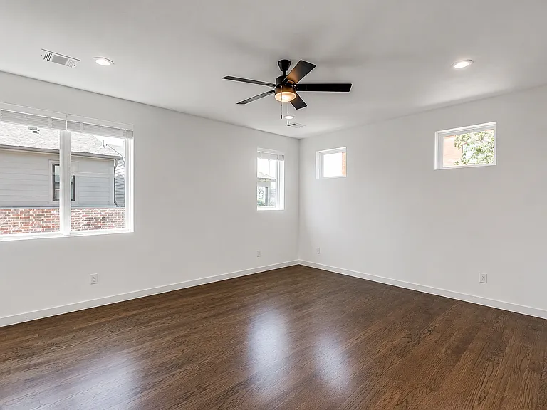 1552 Cosette Dr — Photo 11