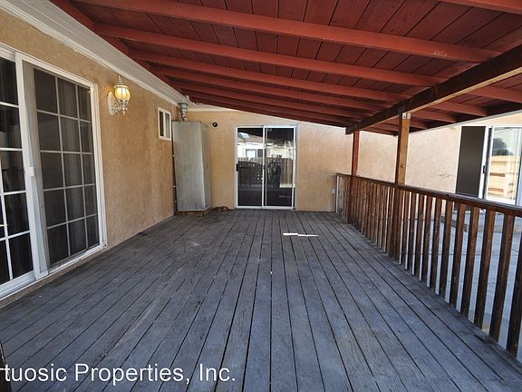 2nd image of 5054-56 Rockford Dr