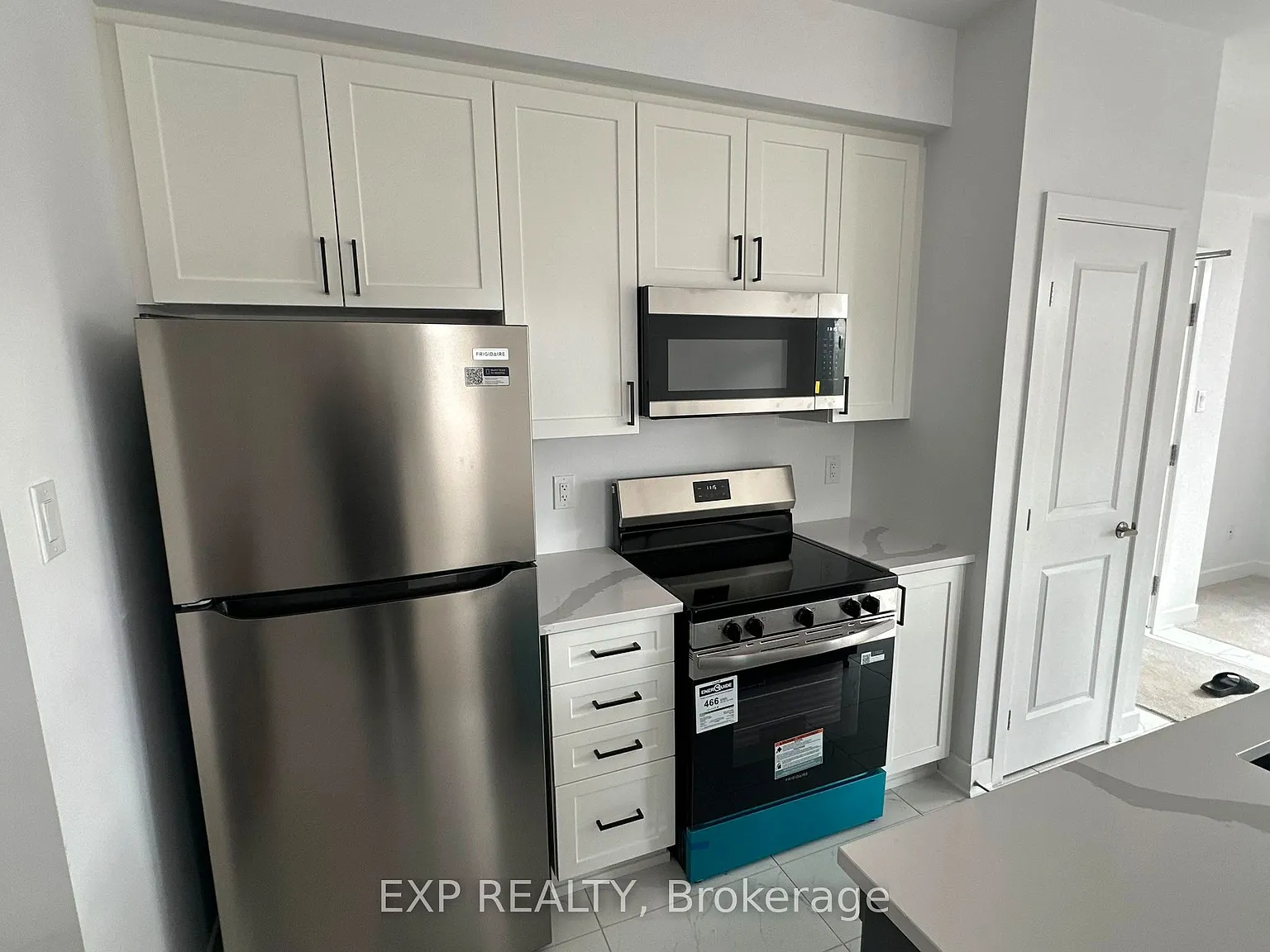 2 bed, $2,399 — Photo 4