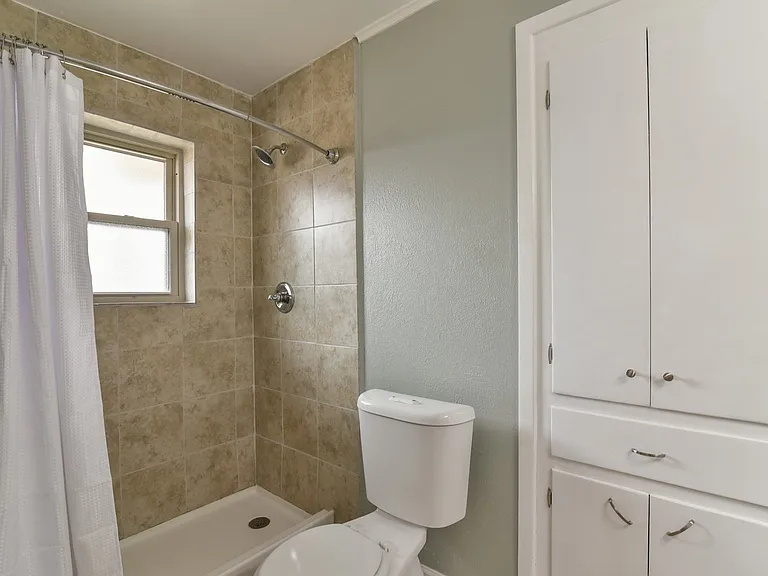 7233 Overhill Rd — Photo 27