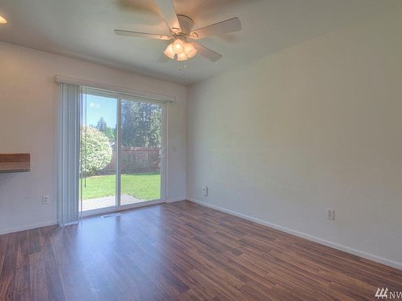 5th image of 10401 180th Ave E