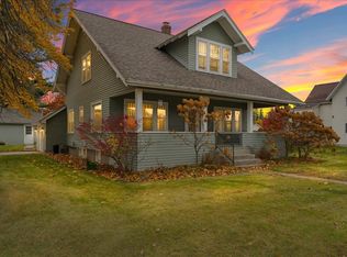 527 Mill St, Algoma, WI 54201