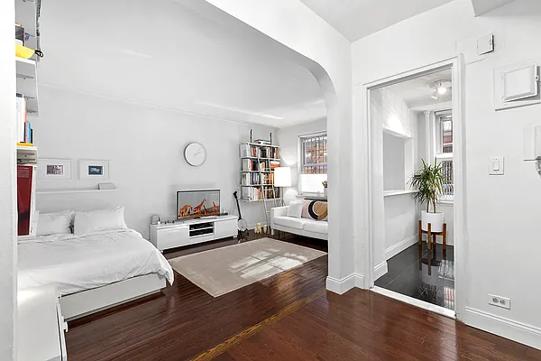 Rented by Corcoran | media 1