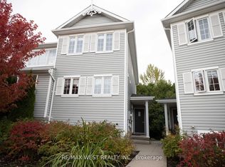 11 Royalton Ln #11, Collingwood, ON L9Y 5K4