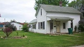 1st image of 831 Saint Charles Ave