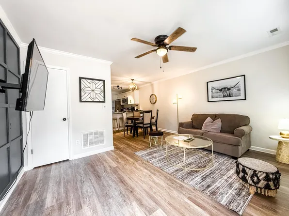 1926 Tischer Rd, Raleigh, NC 27603