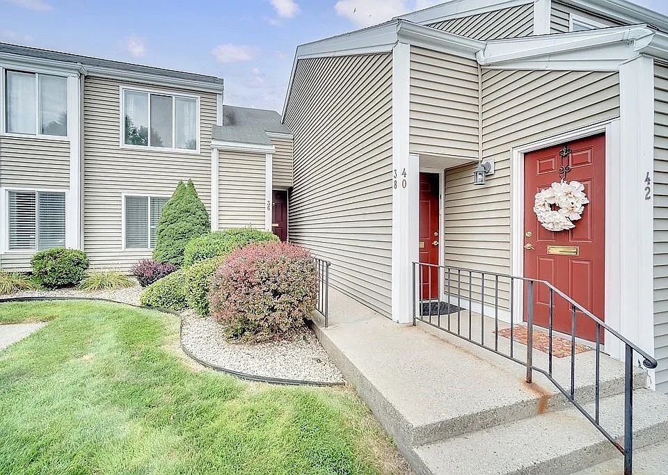 1st image of 38 Nassau Dr