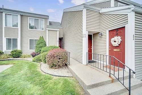 38 Nassau Dr Photo 1
