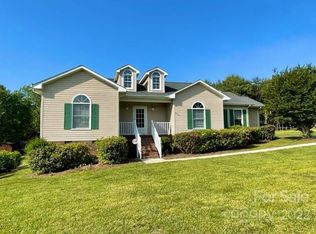 721 Severt Cir NE, Lenoir, NC 28645