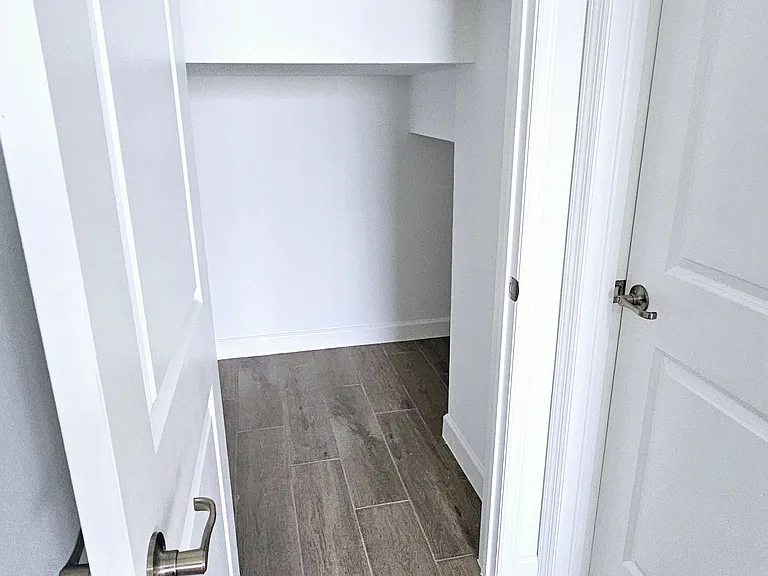 15198 Jadestone Dr — Photo 30