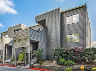 5640 S Riverside Ln #5, Portland, OR 97239