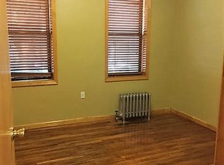 3548 34th St #1D, Astoria, NY 11106