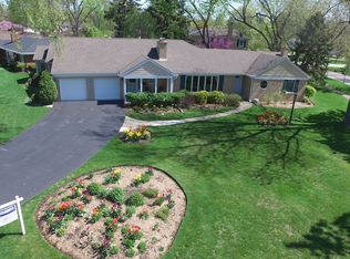 415 S Can Dota Ave, Mount Prospect, IL 60056